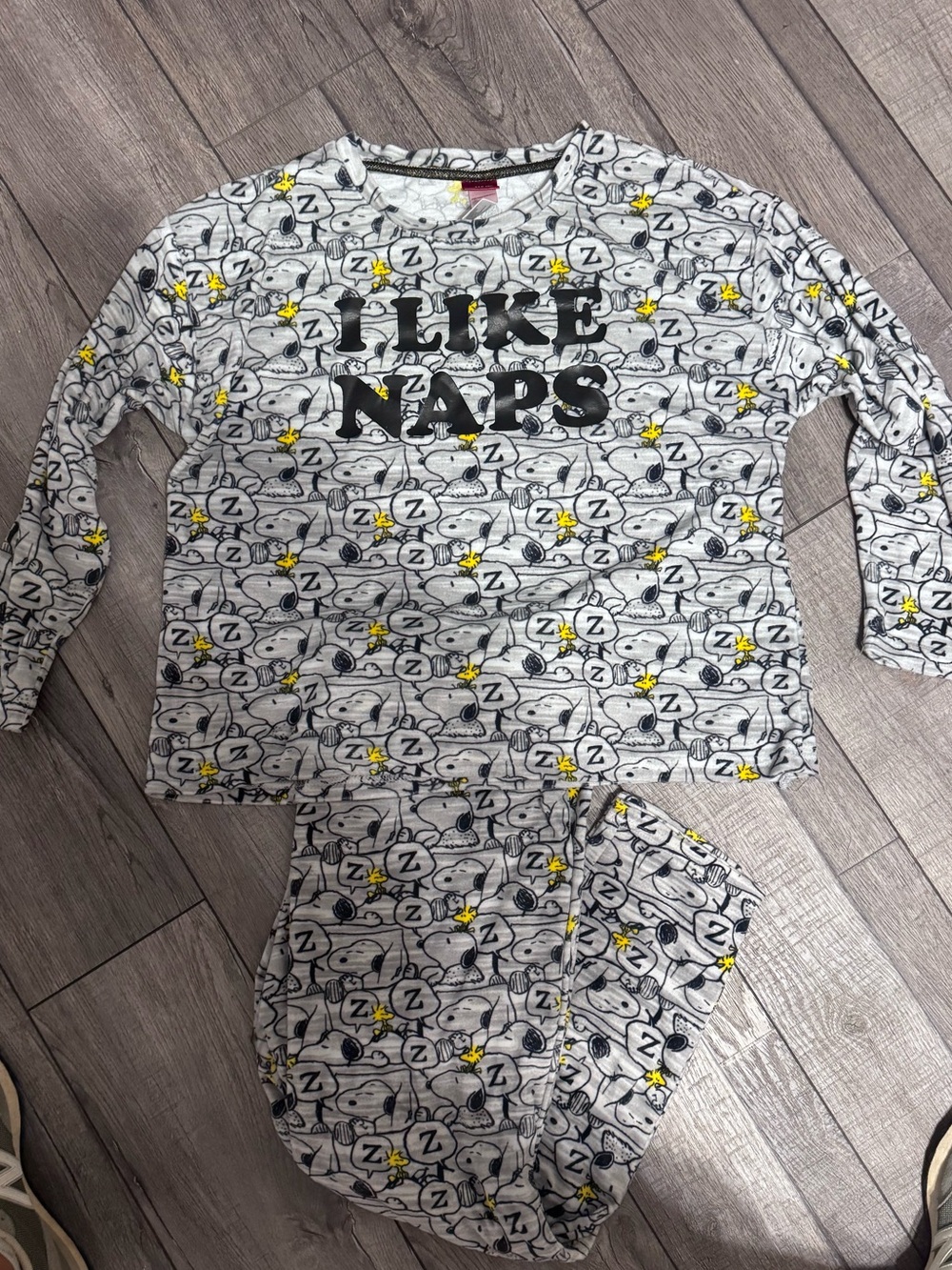 Peanuts Grey and Yellow 'I LIKE NAPS' women’s Pajama Set